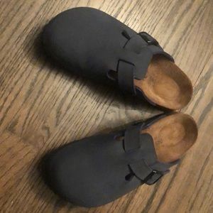 Navy Birkenstock’s sz 38